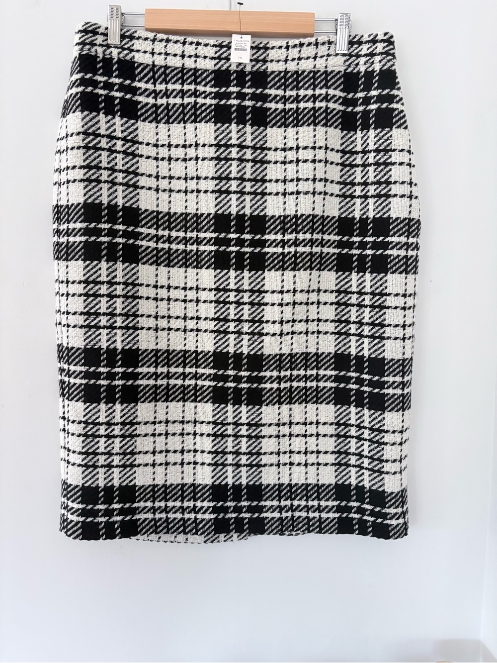 TALBOTS 14 Black White Plaid Tweed Pencil Knee Skirt Lined Back Zip Office NWT